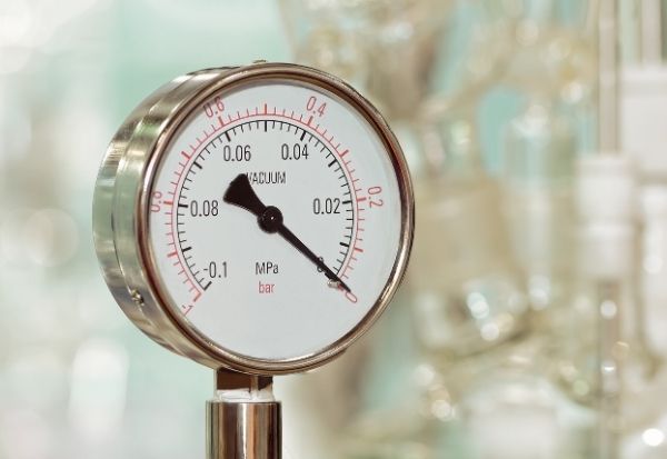 What are Pressure and Vacuum Measuring Devices?